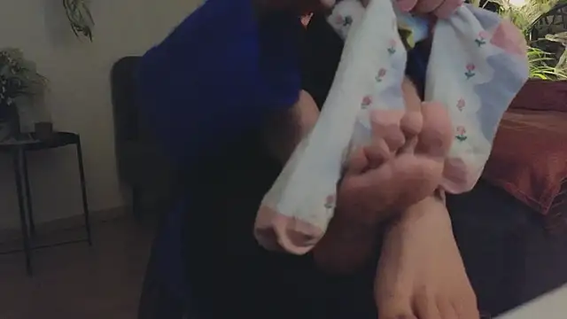 reb luvng online show from October 27, 2:01 pm