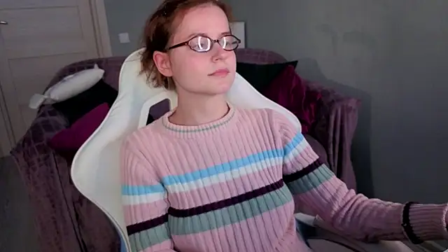 reb luvng online show from September 21, 1:54 pm