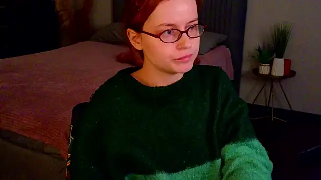 reb luvng online show from September 24, 1:43 pm