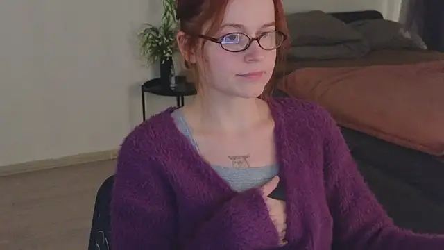 reb luvng online show from November 4, 1:49 pm