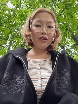 Aiko Yumi online show from May 31, 6:03 pm