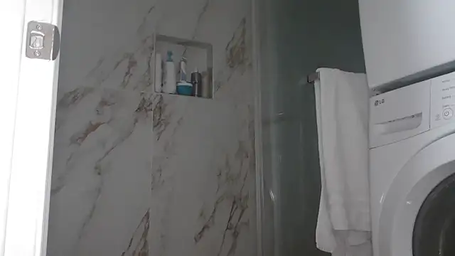 NatalieKneals online show from December 15, 2:50 am