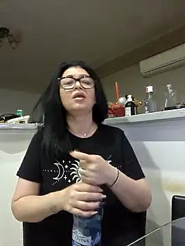 Snapshot of Milf_Abigail chatting on October 29, 2:16 am Milf Abigail online show from October 29, 2:16 am