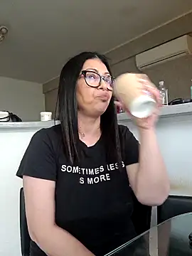 Snapshot of Milf_Abigail chatting on September 26, 7:28 am Milf Abigail online show from September 26, 7:28 am