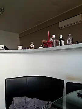 Snapshot of Milf_Abigail chatting on September 27, 7:37 am Milf Abigail online show from September 27, 7:37 am