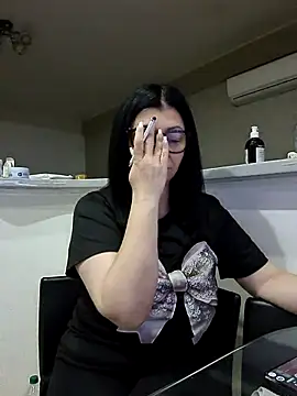 Milf Abigail online show from January 18, 5:04 am