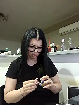 Snapshot of Milf_Abigail chatting on October 31, 4:03 am Milf Abigail online show from October 31, 4:03 am