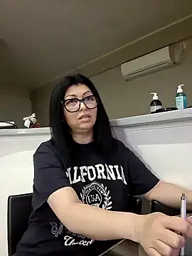 Milf Abigail online show from February 15, 4:15 am