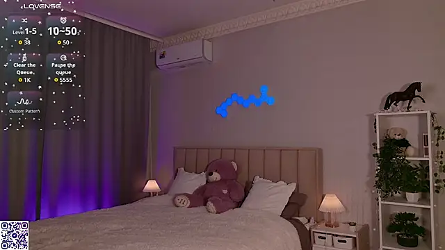 Snapshot of LeraKit chatting on September 27, 2:46 pm LeraKit online show from September 27, 2:46 pm