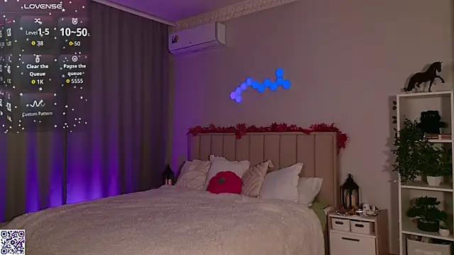 Snapshot of LeraKit chatting on October 16, 1:47 pm LeraKit online show from October 16, 1:47 pm