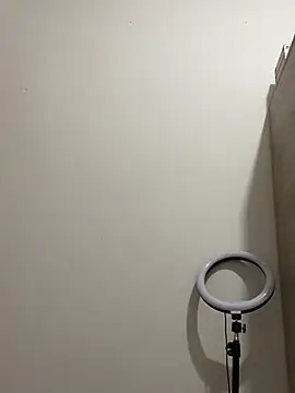 Alicia ALICIA online show from April 9, 1:05 pm