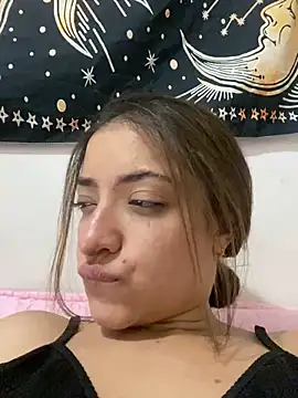 Alicia ALICIA online show from January 18, 1:35 am