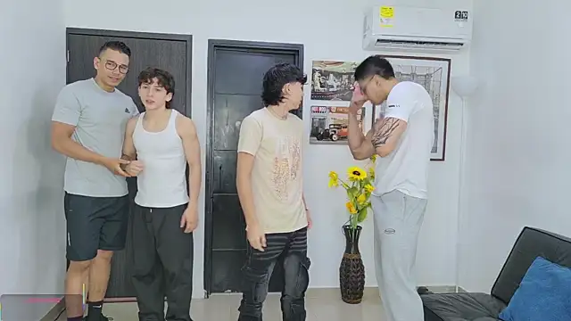 badguyss bisex online show from May 29, 11:30 am