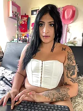 alondra darling online show from October 29, 8:00 pm