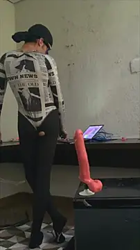 FemaleIssuing online show from January 5, 5:27 pm