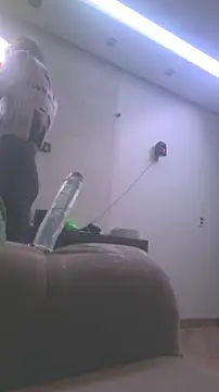 FemaleIssuing online show from September 20, 8:12 am