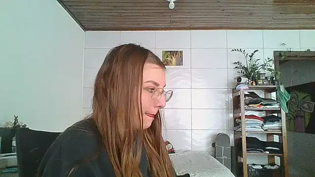 Snapshot of SweetyBabyDemon chatting on October 10, 1:38 pm SweetyBabyDemon online show from October 10, 1:38 pm