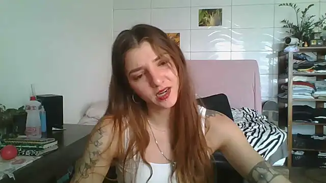 Snapshot of SweetyBabyDemon chatting on October 13, 1:47 pm SweetyBabyDemon online show from October 13, 1:47 pm