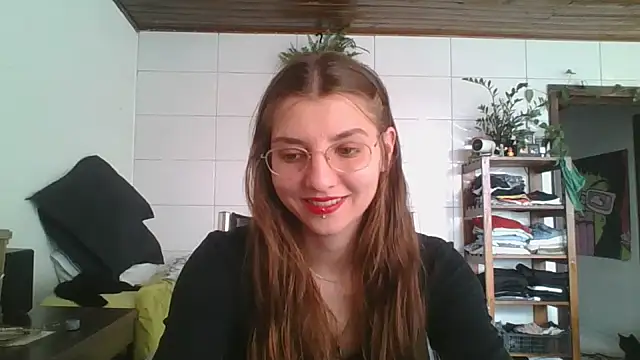 Snapshot of SweetyBabyDemon chatting on September 26, 6:27 pm SweetyBabyDemon online show from September 26, 6:27 pm