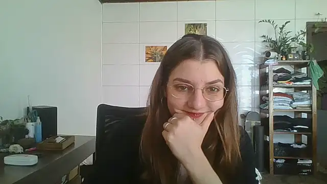 Snapshot of SweetyBabyDemon chatting on October 14, 1:57 pm SweetyBabyDemon online show from October 14, 1:57 pm