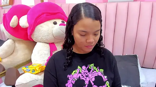 Snapshot of ISABELLA_020 chatting on October 18, 2:31 pm ISABELLA 020 online show from October 18, 2:31 pm