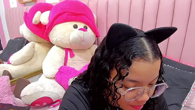 Snapshot of ISABELLA_020 chatting on October 22, 2:11 pm ISABELLA 020 online show from October 22, 2:11 pm