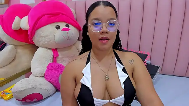 Snapshot of ISABELLA_020 chatting on October 30, 2:18 pm ISABELLA 020 online show from October 30, 2:18 pm