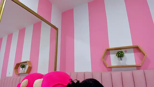 Snapshot of ISABELLA_020 chatting on September 19, 2:05 pm ISABELLA 020 online show from September 19, 2:05 pm