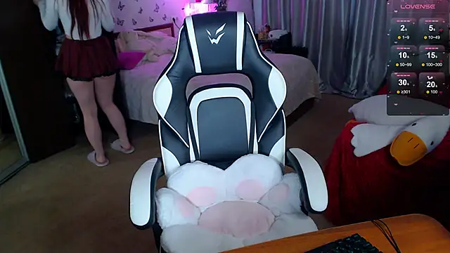 Sidney blush online show from March 14, 7:20 am