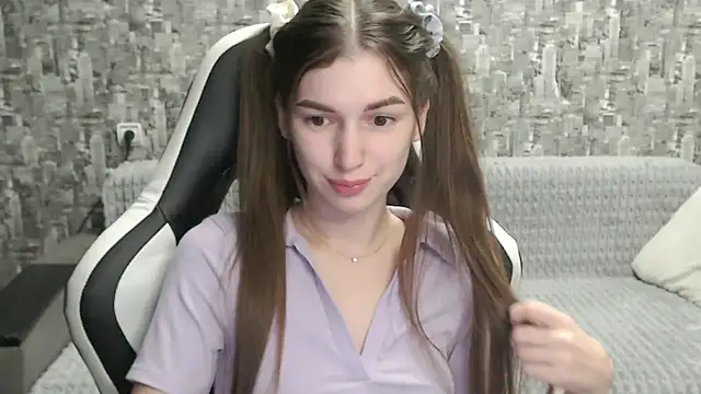 MissMiaCutie online show from September 11, 9:20 am