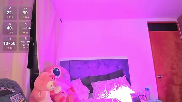 Kylie2211 online show from March 10, 12:58 am