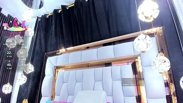 Snapshot of SarayRoyse chatting on September 19, 7:35 pm SarayRoyse online show from September 19, 7:35 pm