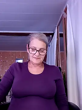 irinamaux online show from October 1, 12:43 pm