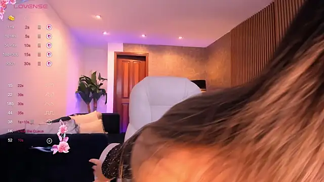 Snapshot of celeste_rosse chatting on September 19, 8:19 pm celeste rosse online show from September 19, 8:19 pm