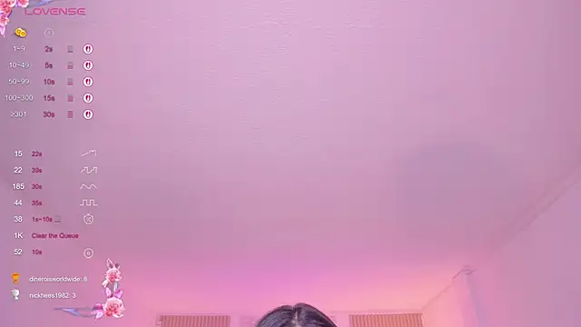 Snapshot of celeste_rosse chatting on October 17, 10:24 pm celeste rosse online show from October 17, 10:24 pm