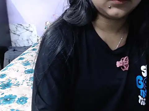 Freya nia online show from October 7, 10:30 am