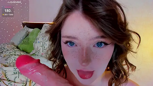 lexxxxxxi online show from March 13, 6:42 pm