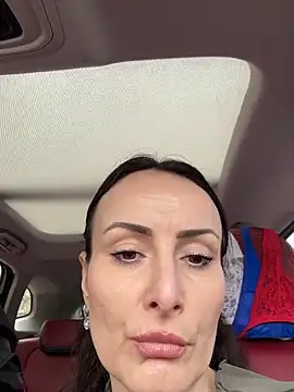 Snapshot of _AHHA_ chatting on October 20, 9:01 am  AHHA  online show from October 20, 9:01 am