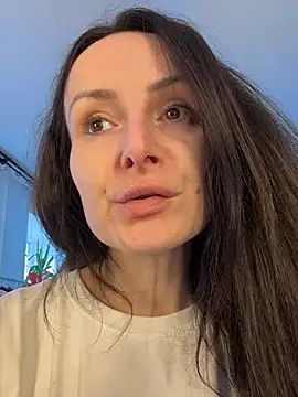 Snapshot of _AHHA_ chatting on October 21, 10:08 am  AHHA  online show from October 21, 10:08 am