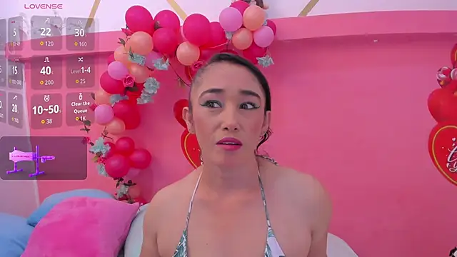 Snapshot of charlotte-11 chatting on September 29, 5:18 pm charlotte-11 online show from September 29, 5:18 pm