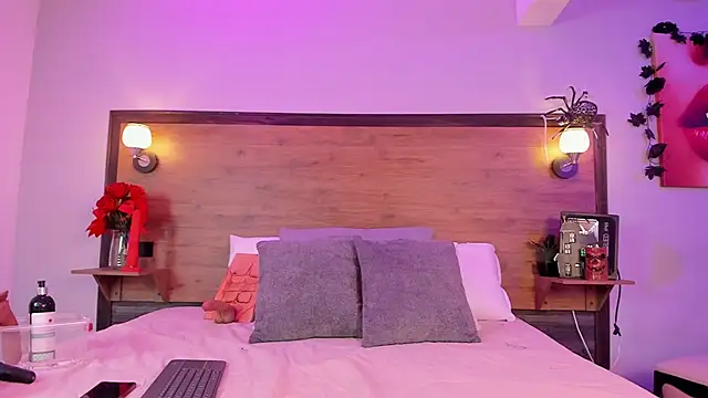 EmmaBakeer online show from October 26, 11:27 am