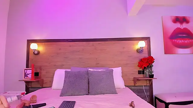 EmmaBakeer online show from September 30, 10:54 am