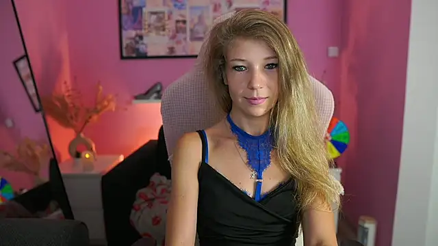 Snapshot of missicute chatting on September 10, 6:41 pm missicute online show from September 10, 6:41 pm