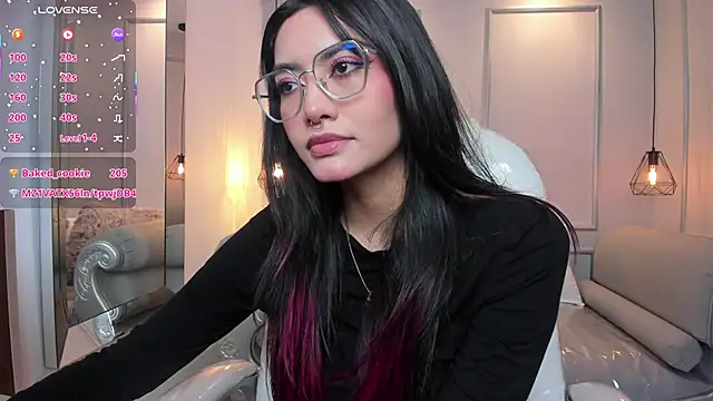 Snapshot of AzuraKindong chatting on October 21, 7:18 pm AzuraKindong online show from October 21, 7:18 pm