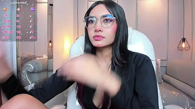 Snapshot of AzuraKindong chatting on October 23, 7:20 pm AzuraKindong online show from October 23, 7:20 pm