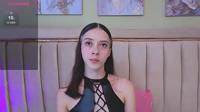 Snapshot of sophiia_grey_1 chatting on September 24, 8:52 pm sophiia grey 1 online show from September 24, 8:52 pm