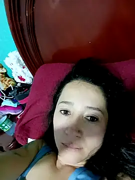 Snapshot of emilypoppy3 chatting on October 24, 7:10 pm emilypoppy3 online show from October 24, 7:10 pm