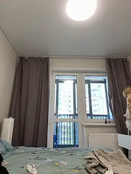 Snapshot of NewLale chatting on October 9, 3:10 am NewLale online show from October 9, 3:10 am