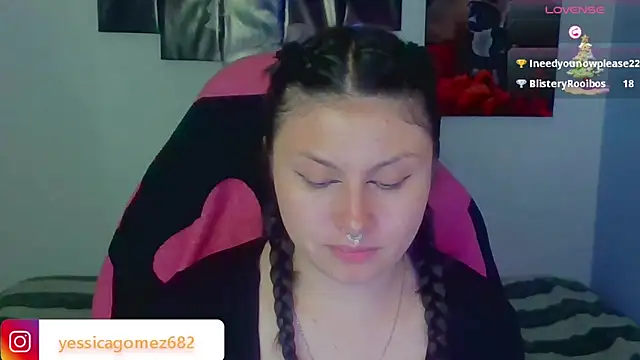 Snapshot of jessica_gomez chatting on October 16, 11:29 pm jessica gomez online show from October 16, 11:29 pm