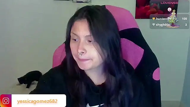 Snapshot of jessica_gomez chatting on October 9, 10:36 pm jessica gomez online show from October 9, 10:36 pm